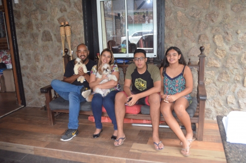 Filhotes vendidos no seu novo lar